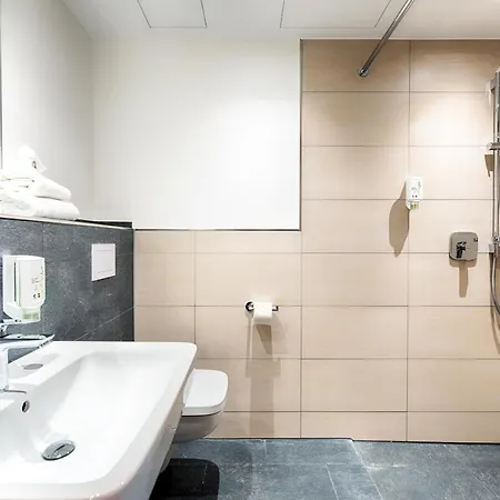 Augsburg-west Hotell 3*