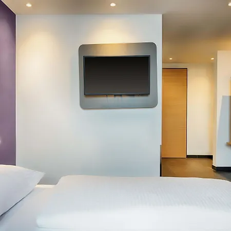 Hotel Augsburg-west 3*